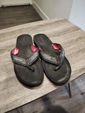 COACH A7821 Jolene Leather Foam Wedge Platform Signature Flip Flop  Sandals 9